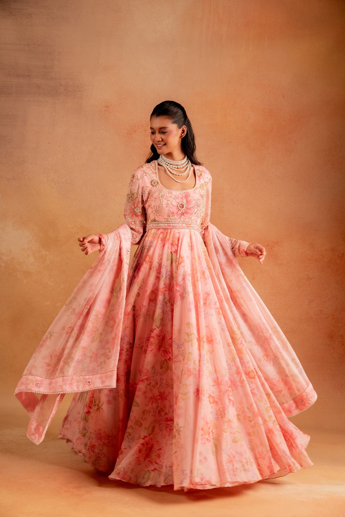 Moti Bagh Anarkali - Divya Upadhya